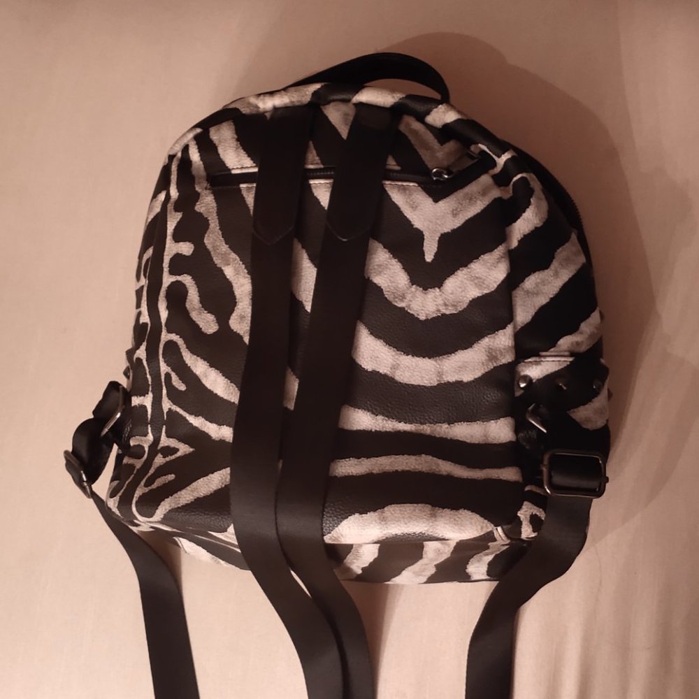 Medium Size Backpack - Picture 2 of 4